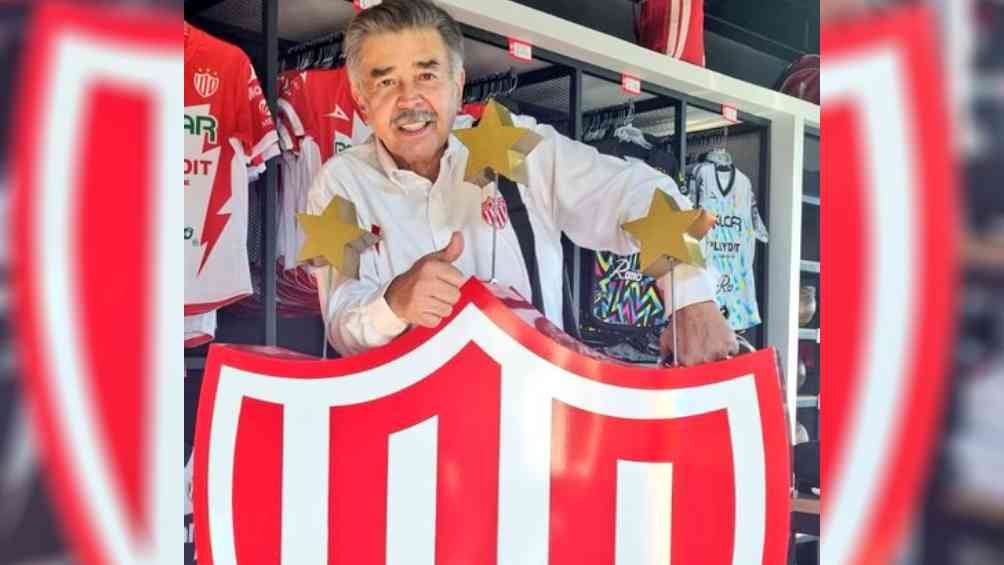 Jorge Ortiz de Pinedo, presente en la celebración del aniversario del Necaxa