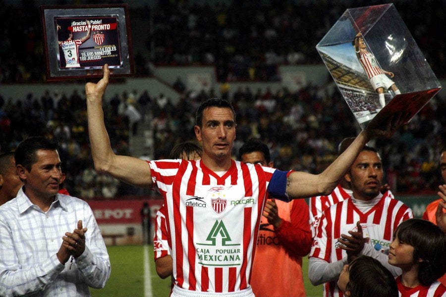 Pablo Quatrocchi en su homenaje con Necaxa