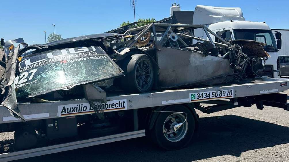 Así quedó el coche tras el incidente