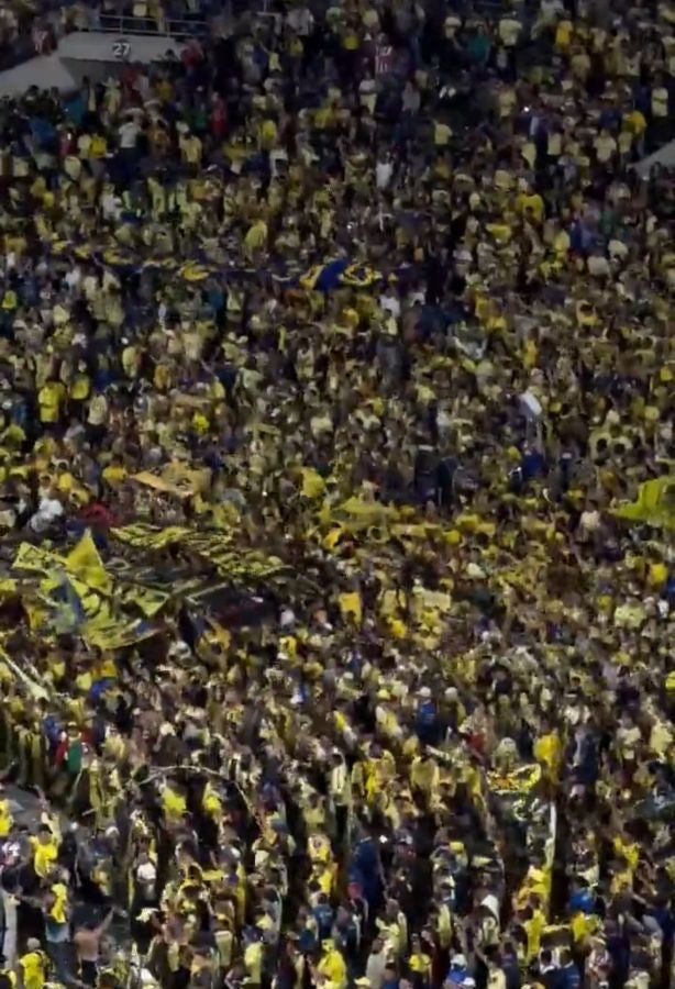 Afición del América en el Rose Bowl