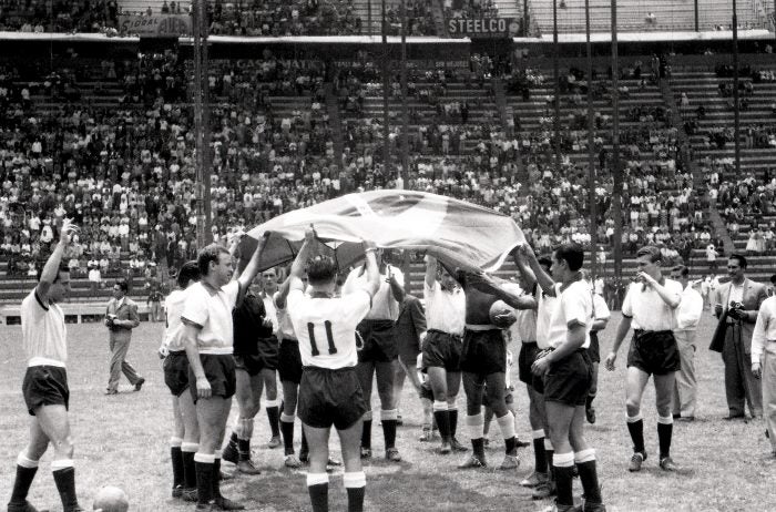 América en sus primeros torneos de la era profesional