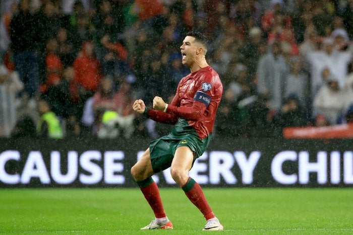 Cristiano Ronaldo festeja un gol con Portugal