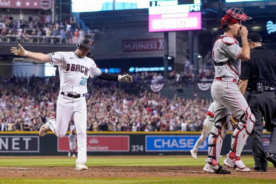 Arizona dejó tendido en el terreno a Phillies