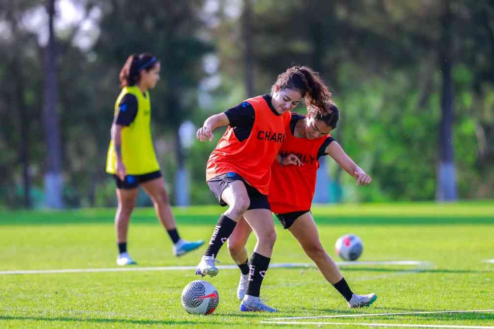 El equipo queretano en práctica previo al juego contra América