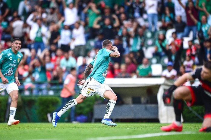 Nicolás 'Diente' López celebra su gol