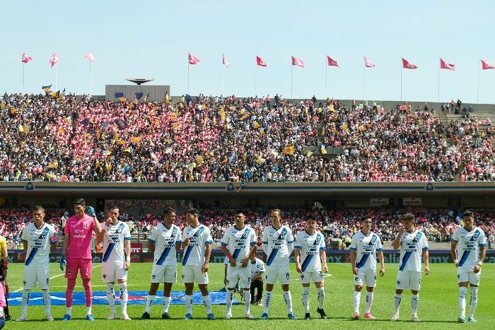 Mosaico de la afición de Pumas