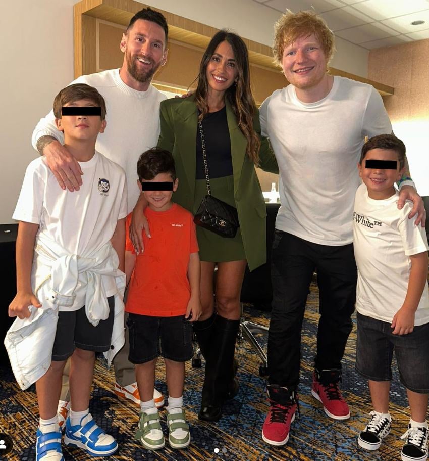 Messi y su familia con Ed Sheeran