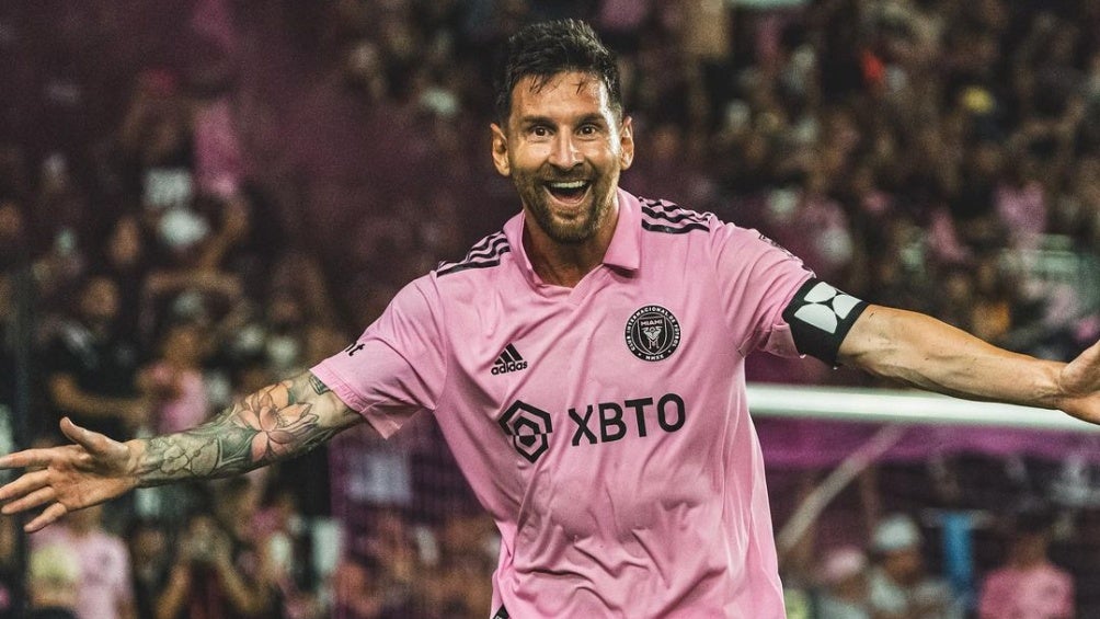 Lionel Messi celebrando su gol con el Inter Miami 