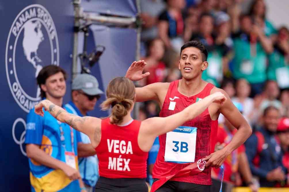 La pareja mexicana en la prueba de pentatlón moderno