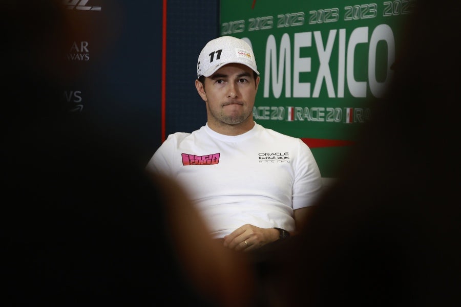 Checo Pérez en conferencia de prensa