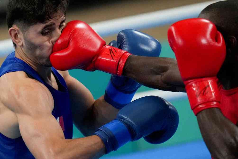 Verde en su combate ante Eduardo Beckford