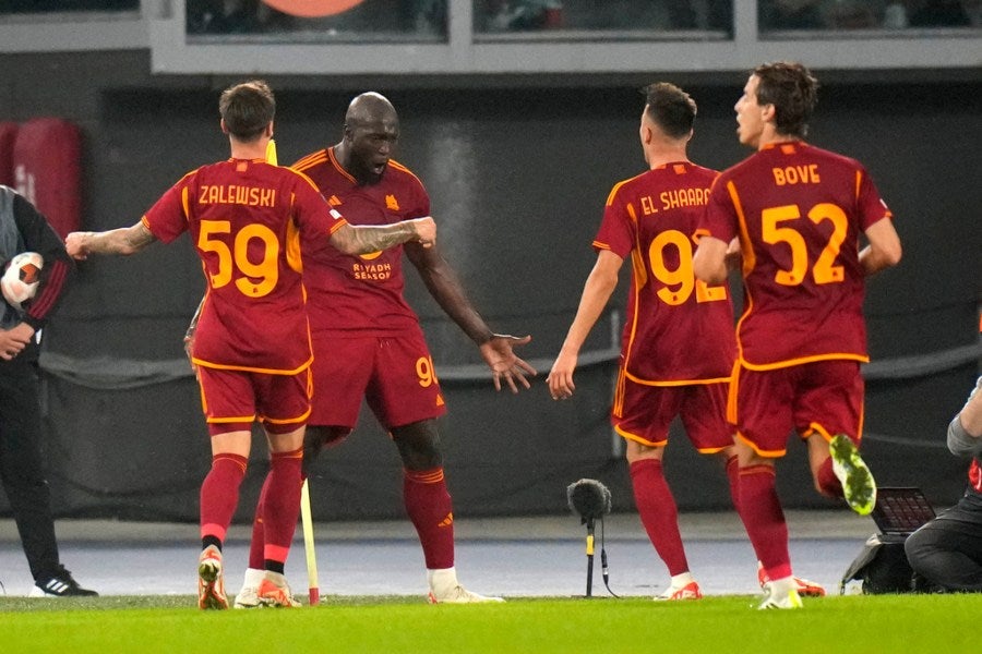 La Roma ganó 2-0 ante el Slavia