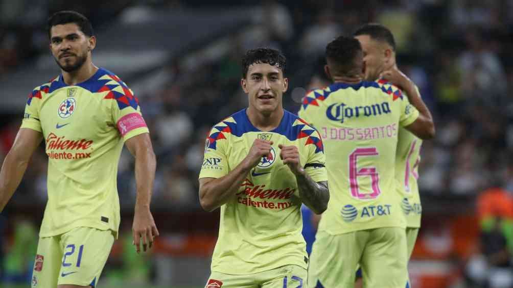 Alejandro Zendejas celebra su gol ante Rayados