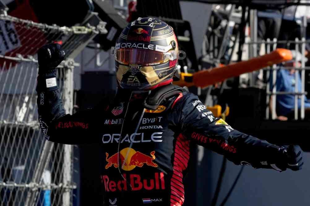 Max Verstappen celebra su victoria número 16