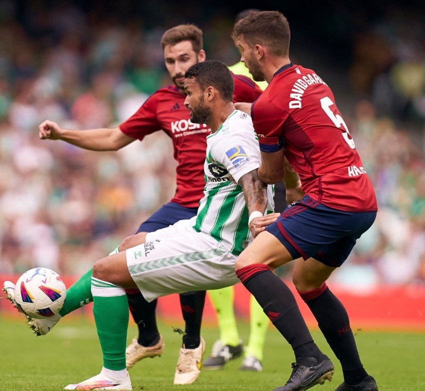 Momentos del juego en el Villamarín 