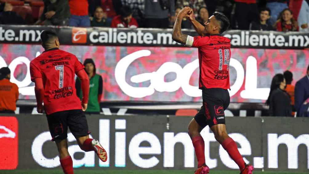 Rivera celebra el golazo que anotó contra Atlas