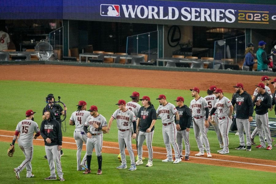 Diamondbacks ganó 9-1 el Juego 2