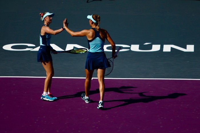 Elise Mertens y Storm Hunter vencieron a Shuko Aoyama y Ena Shibahara