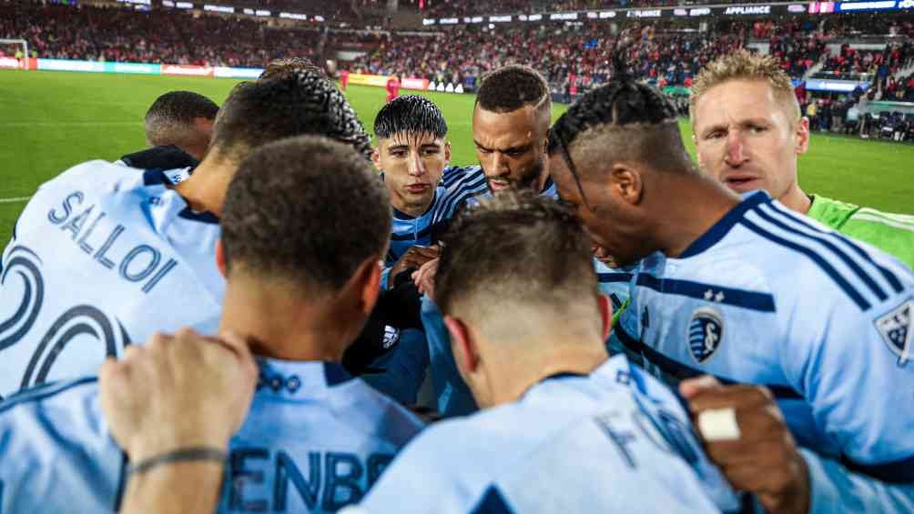 Con Alan Pulido como titular, Sporting Kansas City goleó al Saint Louis y se acerca a semifinales