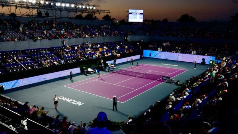 Lluvia afecta programación del programación del WTA Finals; solo se jugó un partido de dobles