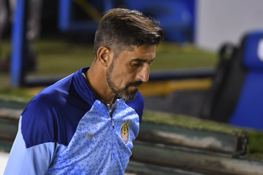 Veljko Paunovic salió molesto del juego