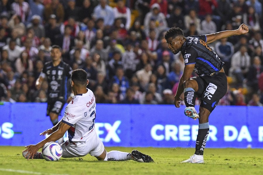 Chivas venció con sufrimiento a Querétaro