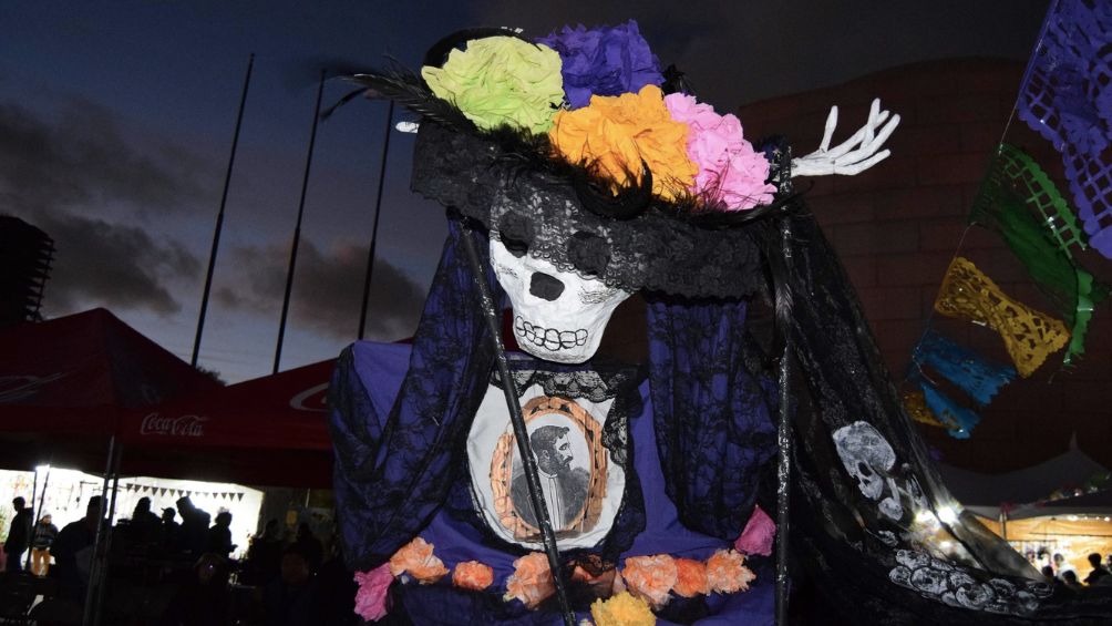 El día de muertos se celebra a principios del mes de noviembre