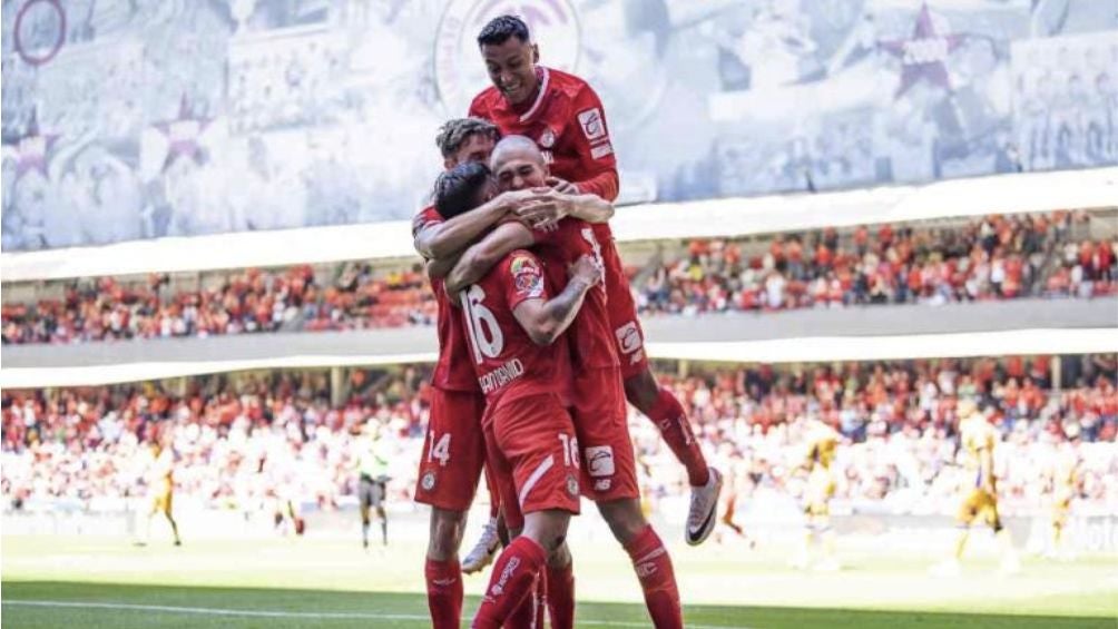 Toluca celebra la victoria ante San Luis