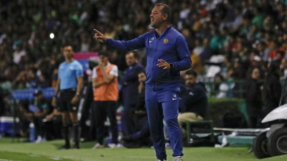 Hernández Pat durante el juego ante León