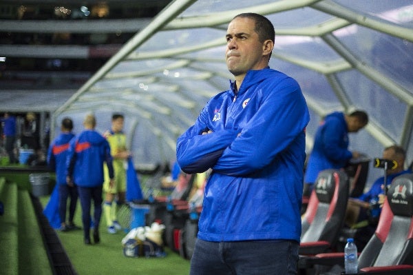 André Jardine dirigiendo al América 