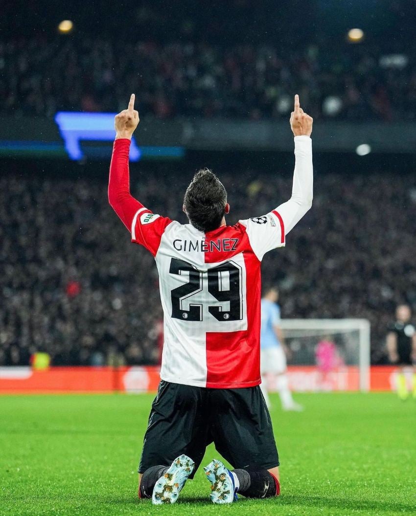 Giménez celebrando su gol