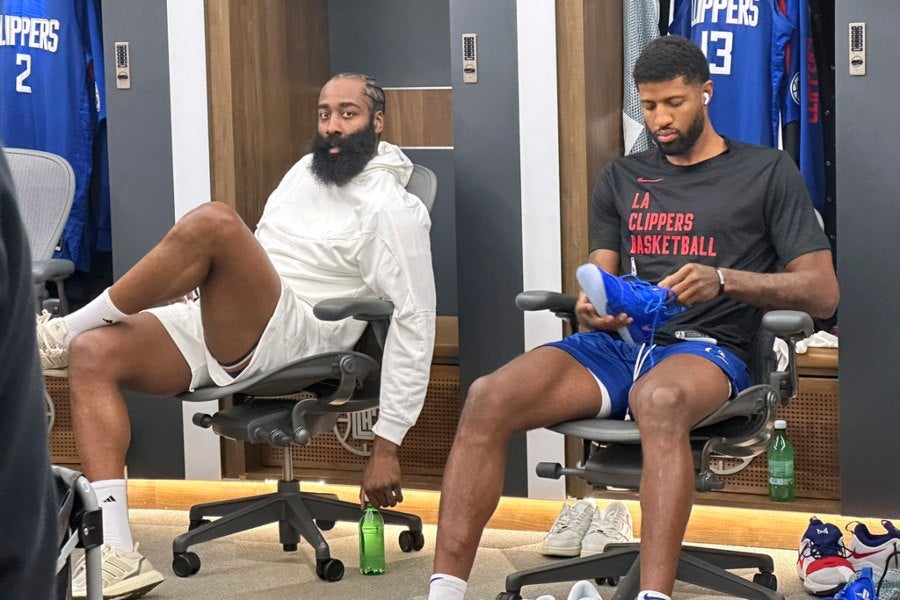 James Harden junto con Paul George