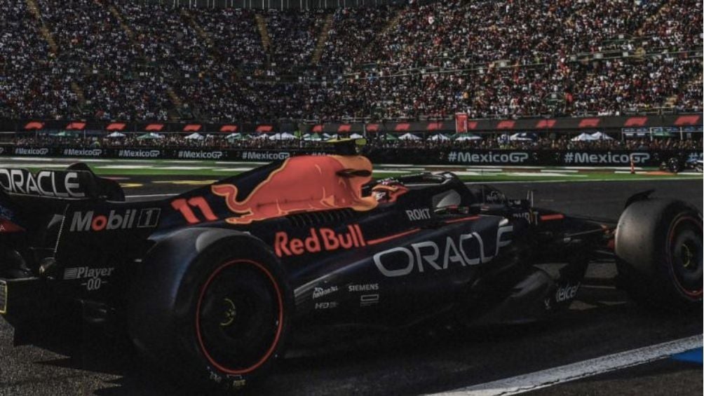 El RB19 de Checo Pérez en el Autódromo Hermanos Rodríguez