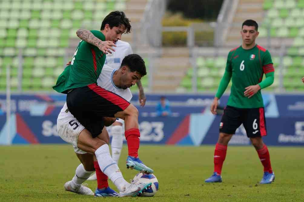 El Tricolor durante el juego ante Uruguay