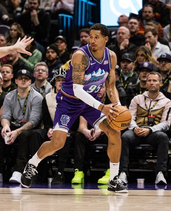 Juan Toscano jugando en la NBA 