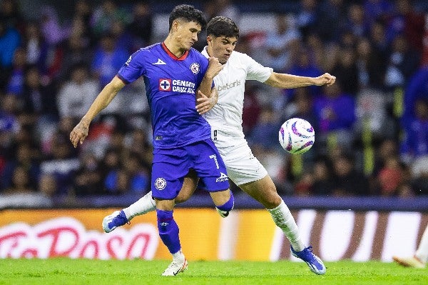 Cruz Azul enfrentando al FC Juárez