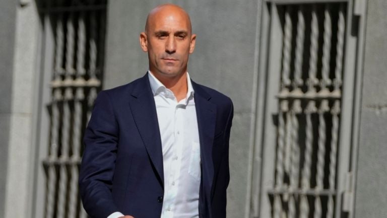 Rubiales estará fuera del futbol por tres años