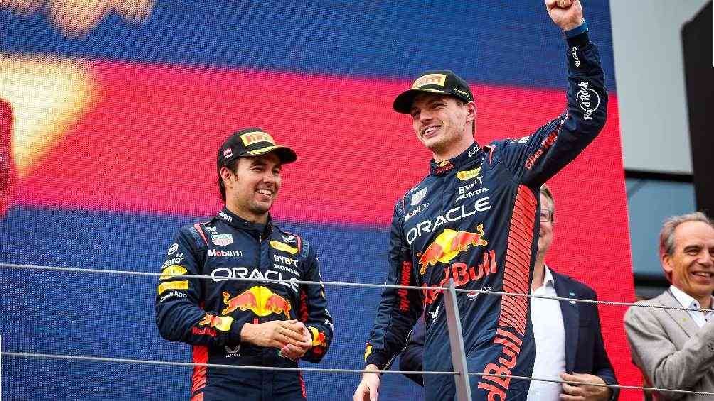 Verstappen y Checo Pérez en el podio