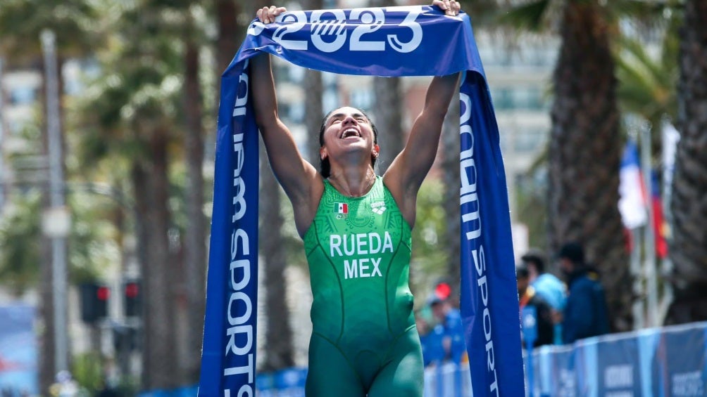 Panamericanos 2023: Lizeth Rueda se lleva el oro en triatlón individual y rompe sequía de México