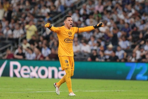 Malagón defendiendo los colores del América 