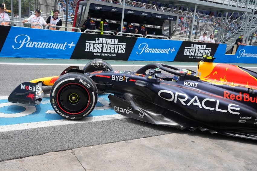 Checo Pérez en la Práctica 1 del GP de Brasil