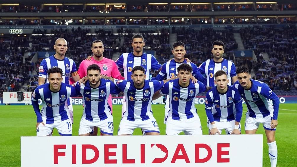 Porto cae con Jorge Sánchez como titular ante el Estoril