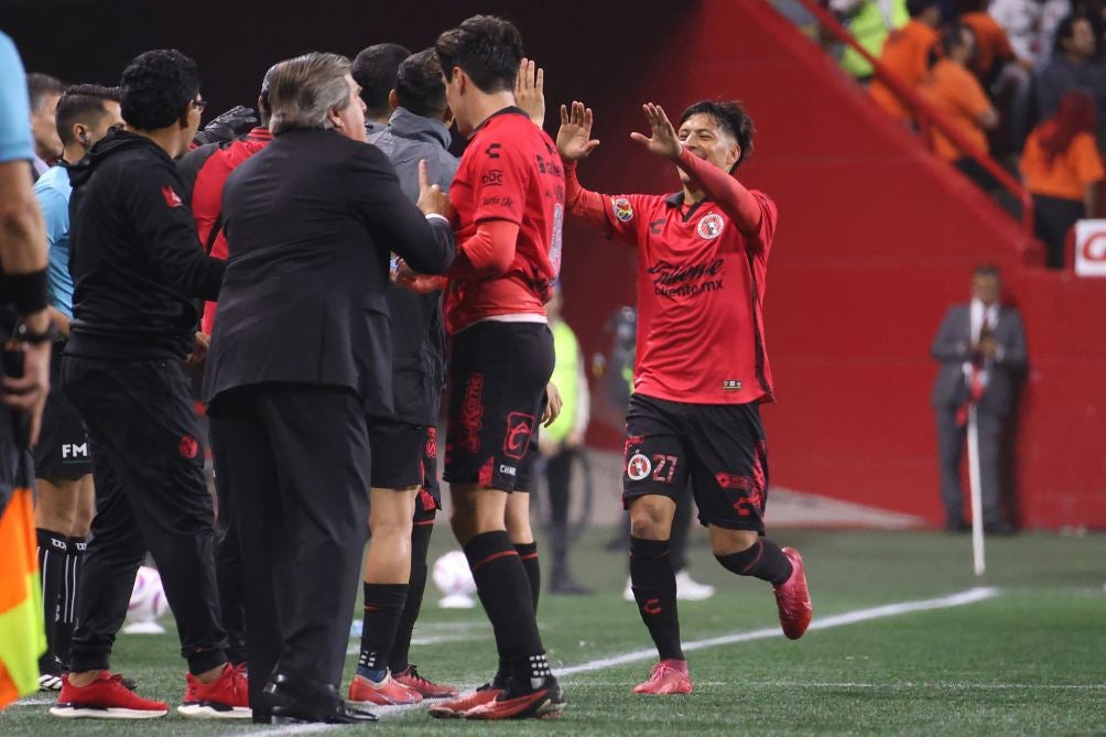 Jugadores de Tijuana en celebración tras la victoria frente a Tigres