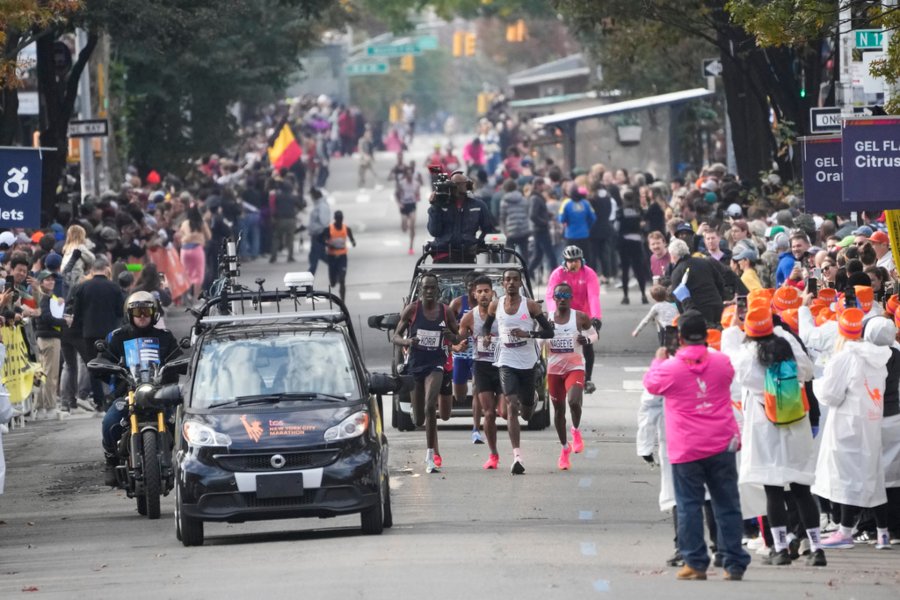 Tamirat Tola estableció récord en el Maratón de NY