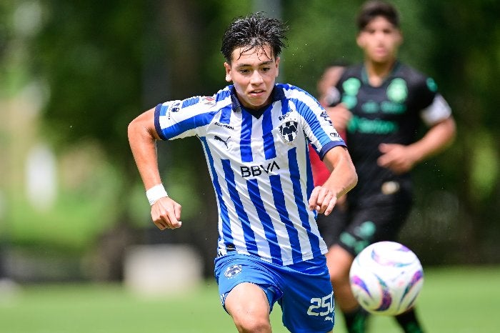 Joaquín Moxica debutó con Rayados a los 17 años