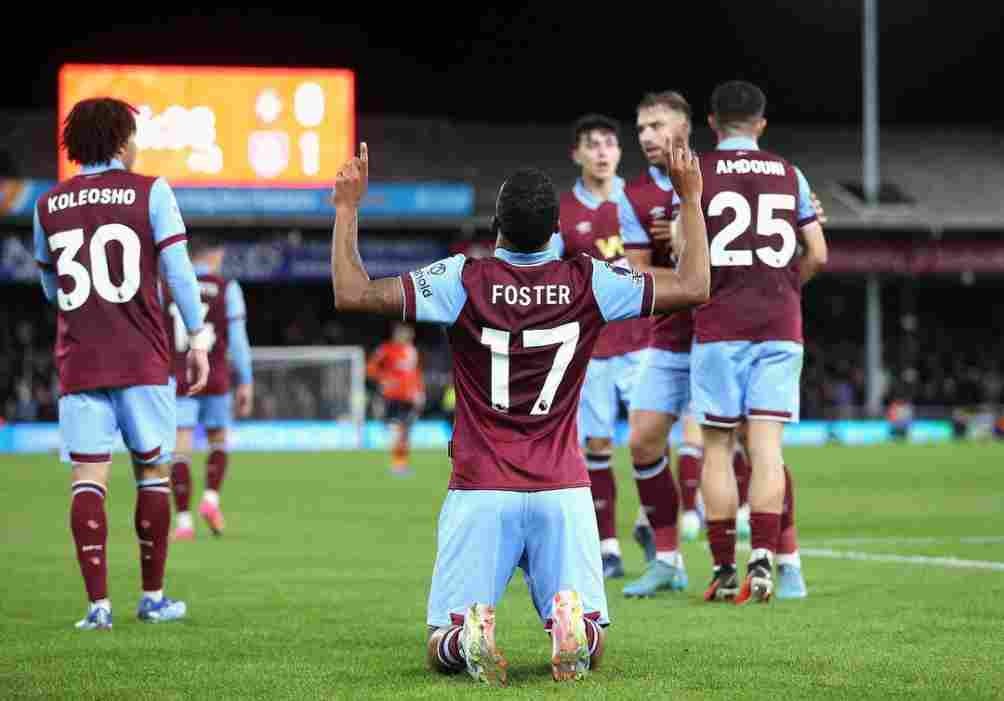 Foster en una celebración con el Burnley