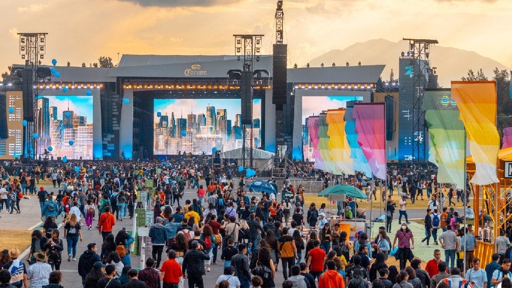 El Corona Capital espera a más de 200 mil personas en sus tres días llenos de rock.