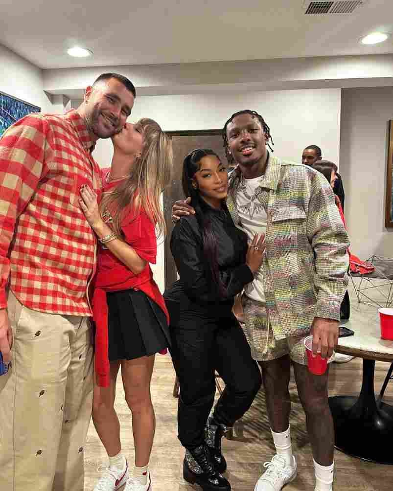 Travis y Taylor con Mecole Hardman y su novia Chariah