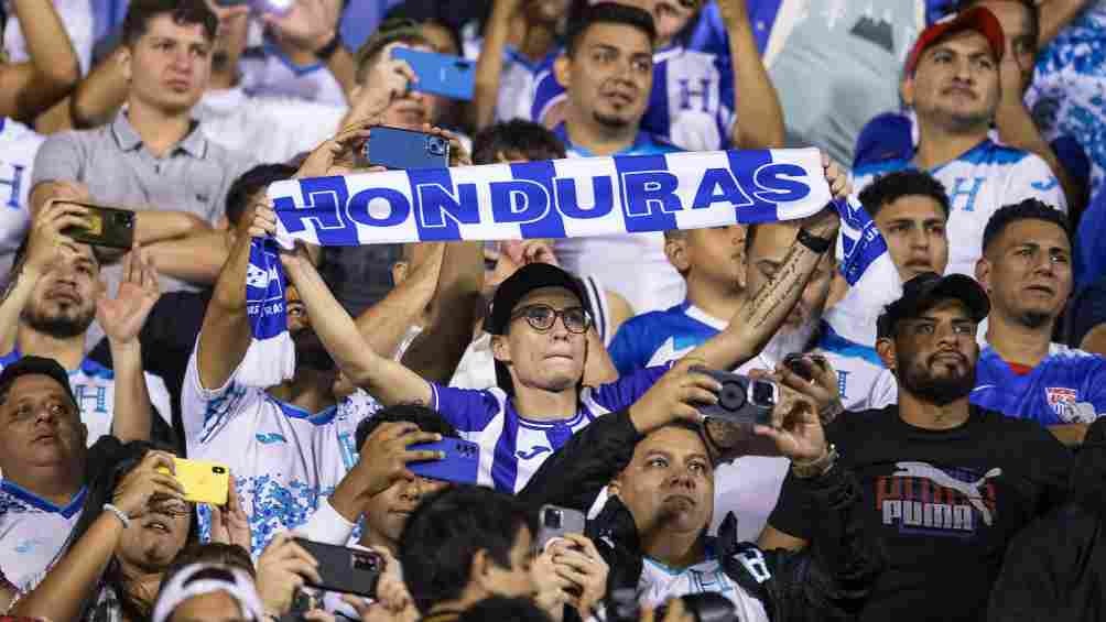 La afición de Honduras se "burló" en la victoria ante México y entonó el 'Cielito Lindo'