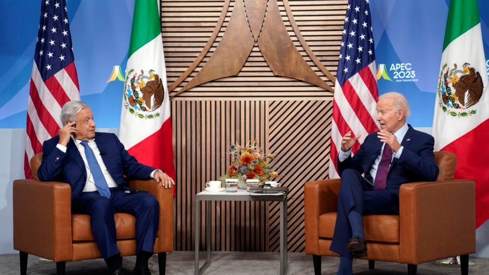 Joe Biden bromea con AMLO en el marco de la APEC 2023 y desata las sonrisas